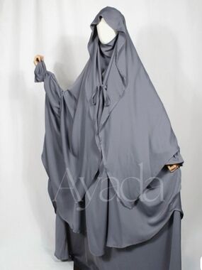 Modest Three Piece Jilbeb Set in Slate Gray *INCLUDING CAPE*